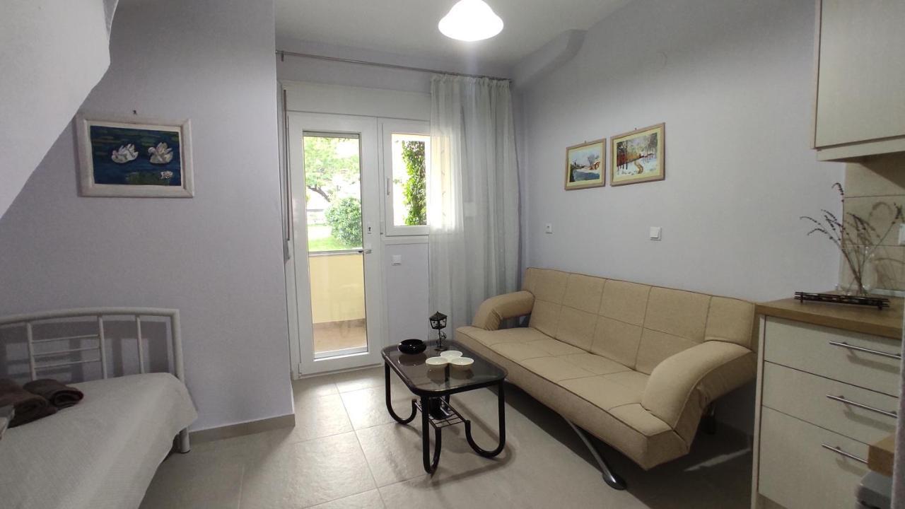Asterias Maisonette & Apartments Karianí Esterno foto