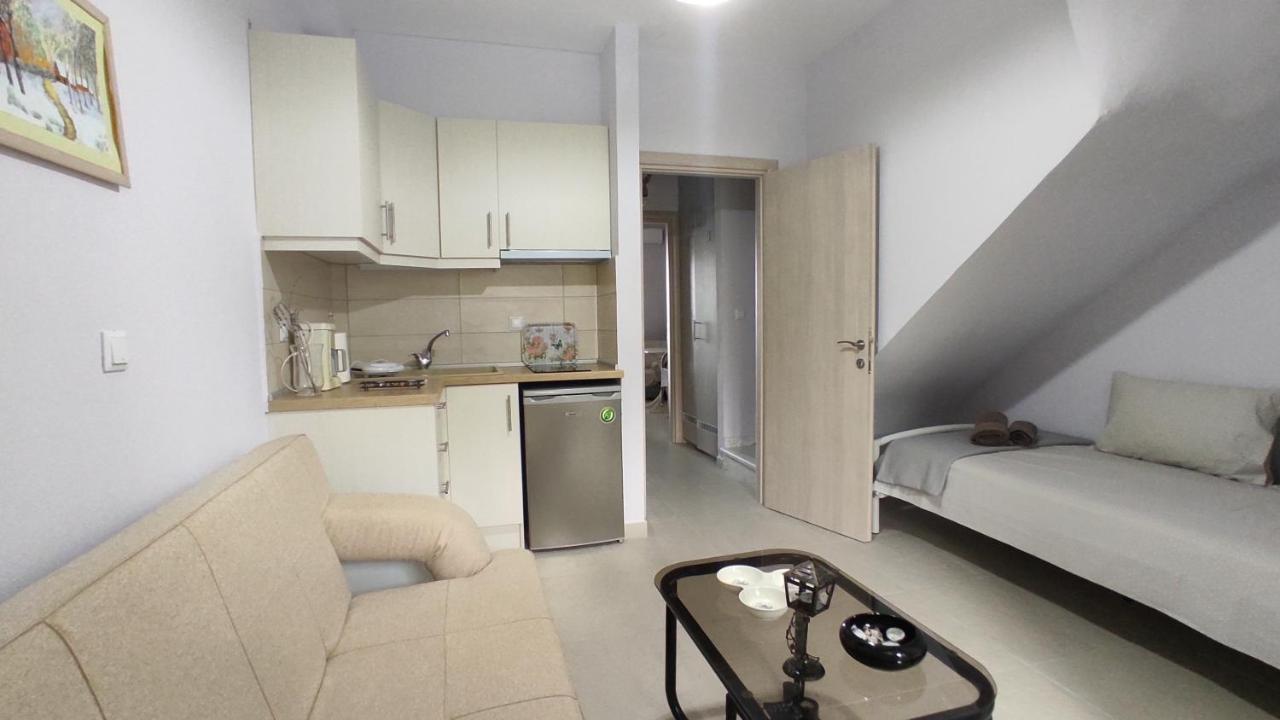 Asterias Maisonette & Apartments Karianí Esterno foto